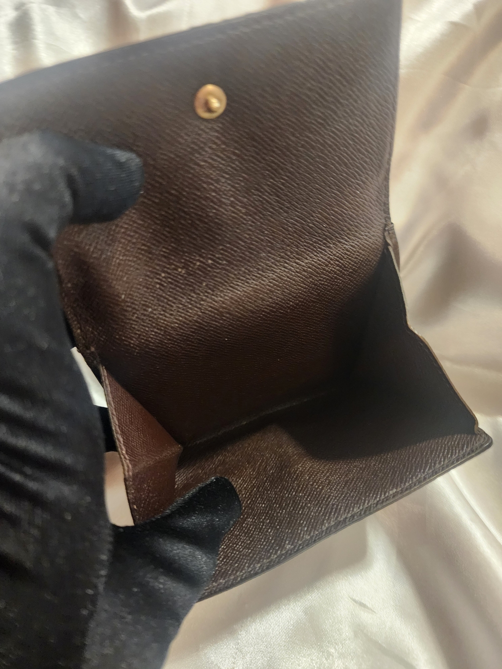 Louis Vuitton Damier Ebene Mens Trifold Snap Wallet - Picture 4 of 13